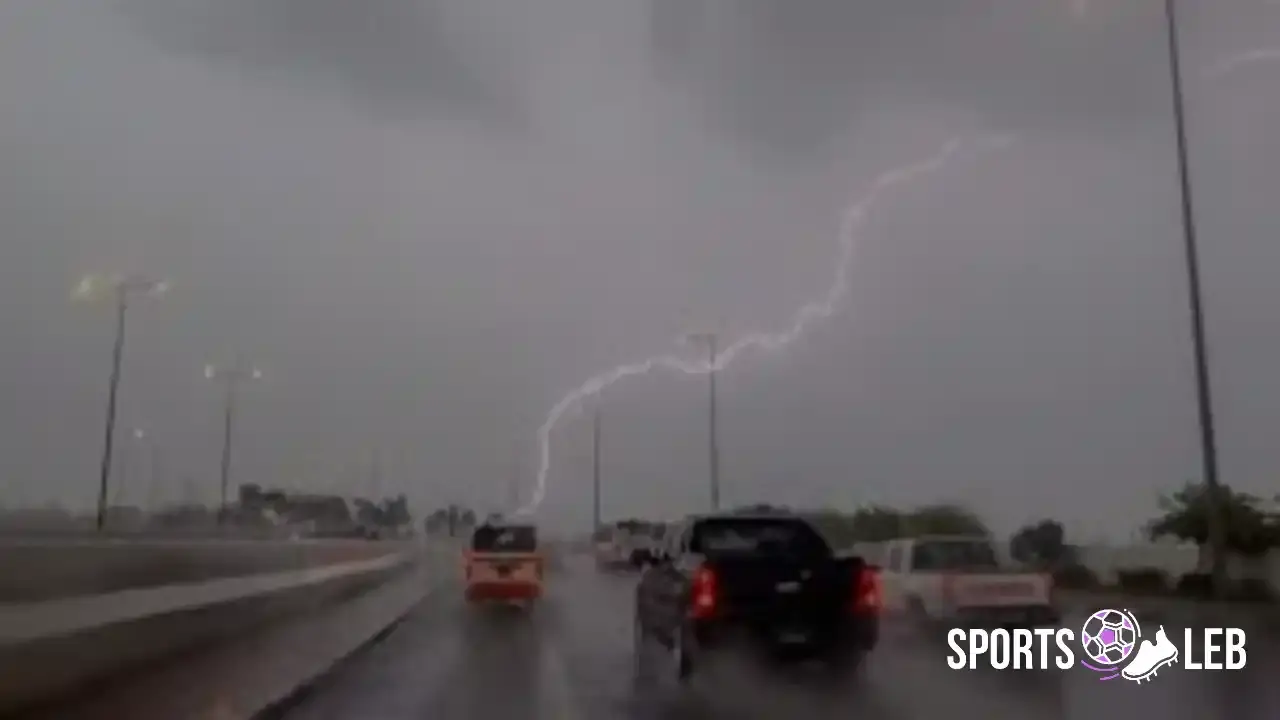 تحذيرات متبادلة.. أمطار غزيرة وسيول وصواعق تضرب 7 دول خلال 48 ساعة